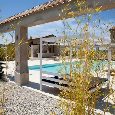 Mit Gemeinschaftlichem Pool By Interhome Appartamento